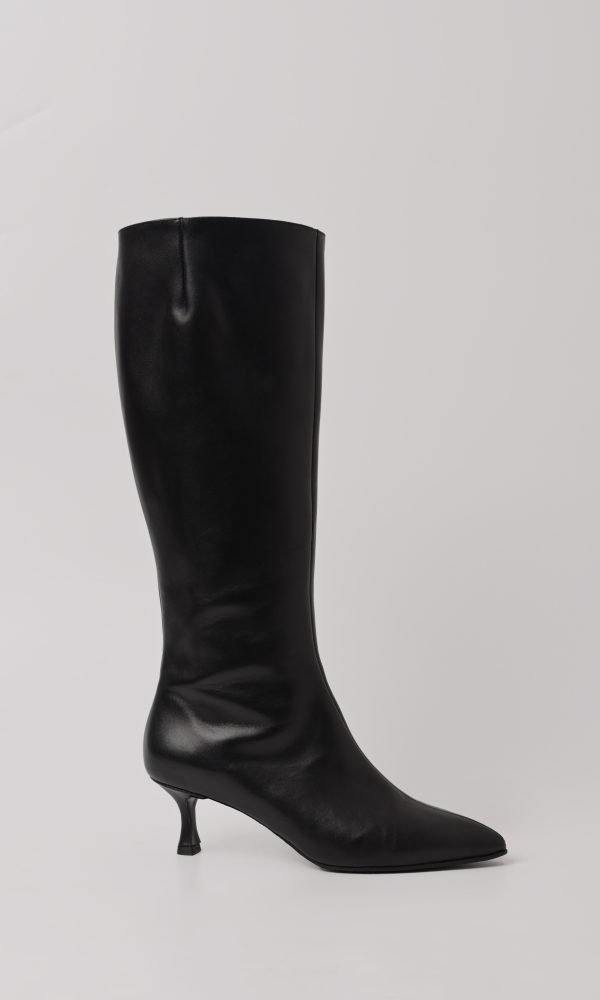 Μαύρη Δερμάτινη Μπότα Με Kitten Heel Τακούνι