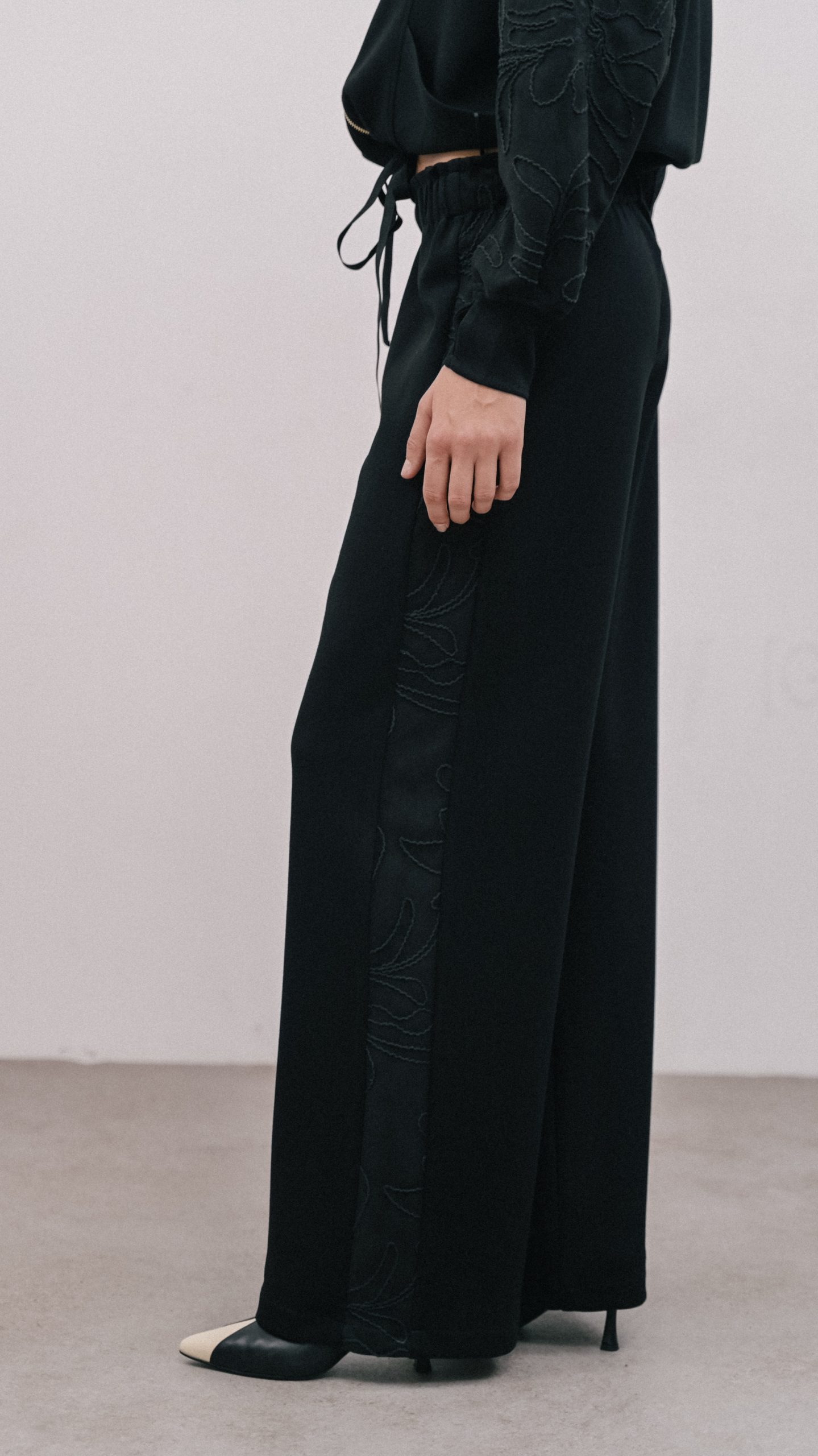 Μαύρη Wide-leg Παντελόνα