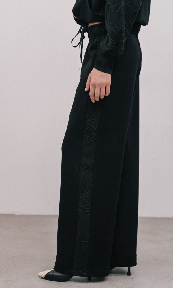 Μαύρη Wide-leg Παντελόνα