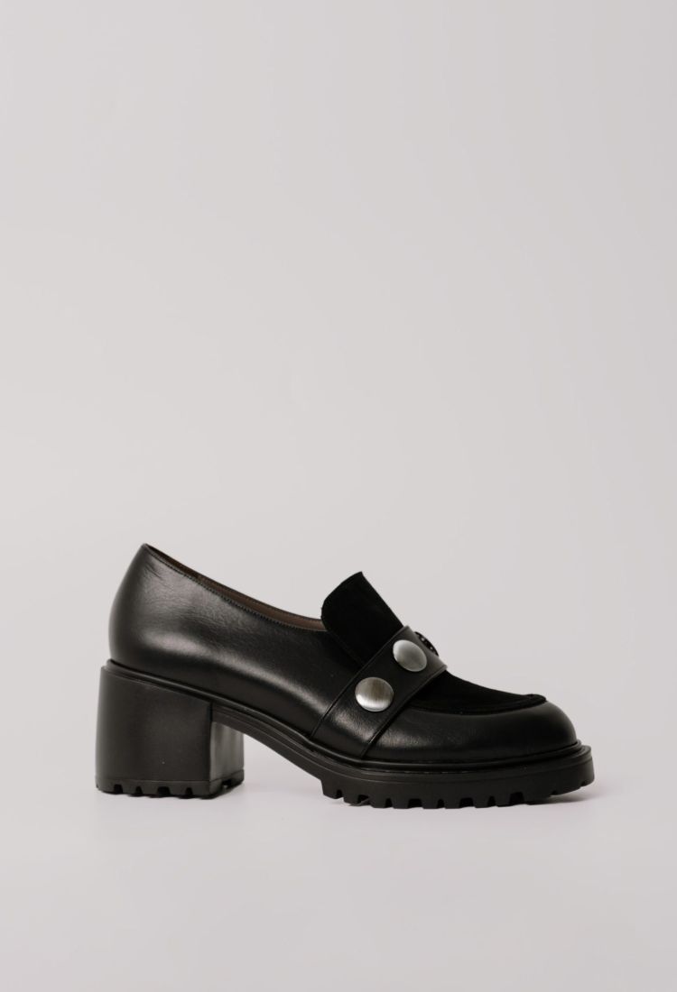 Μαύρα Δερμάτινα Loafers Με Τρουκς