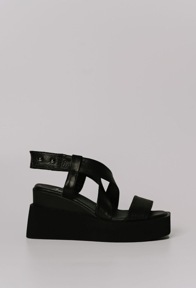 Μαύρα Δερμάτινα Flatforms Με Χιαστή Λουράκια